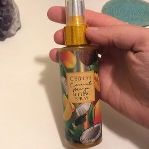 ⭐️ Creations Coconut Mango Setting Spray